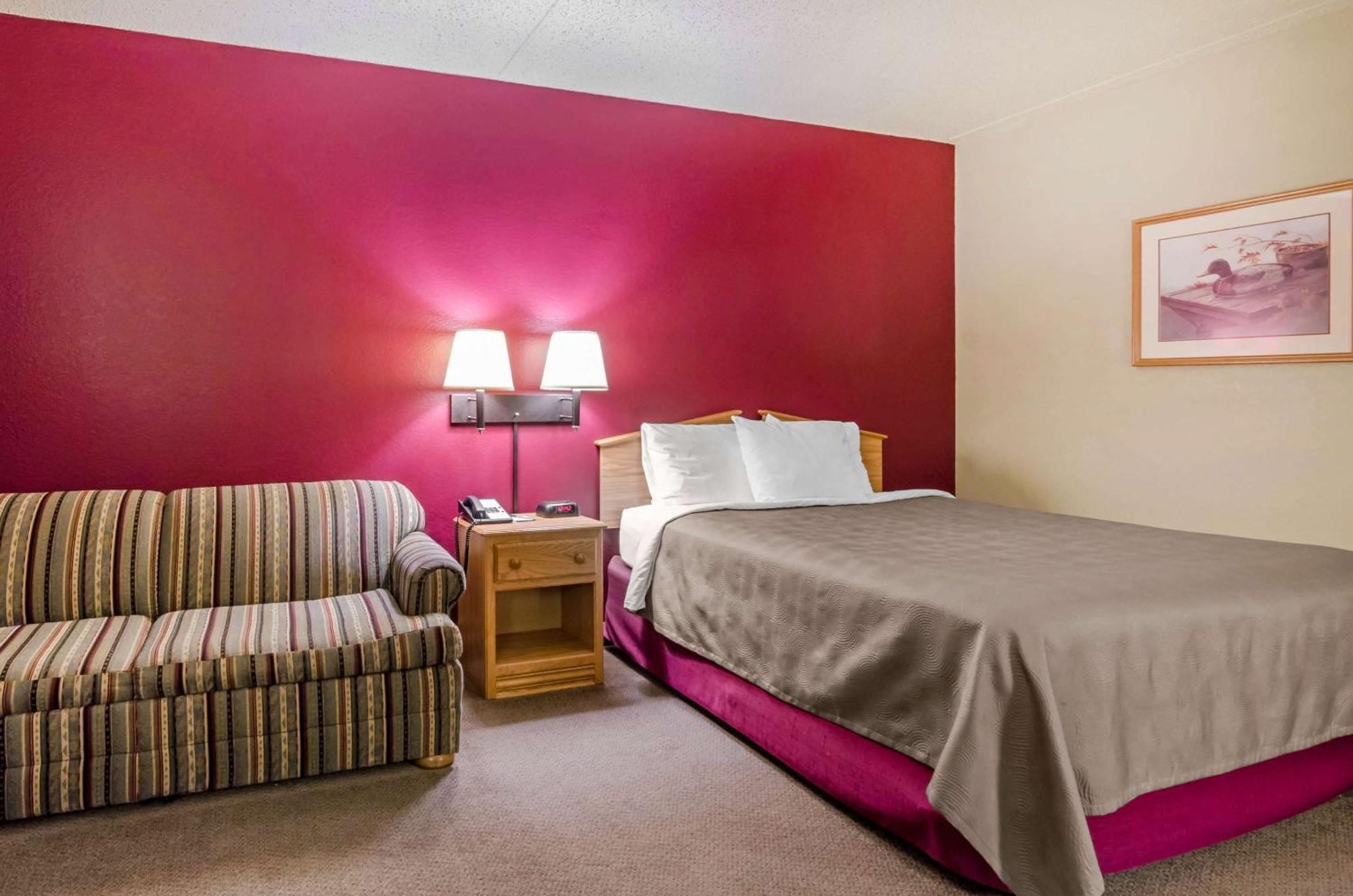 Rodeway Inn Hesston Zewnętrze zdjęcie