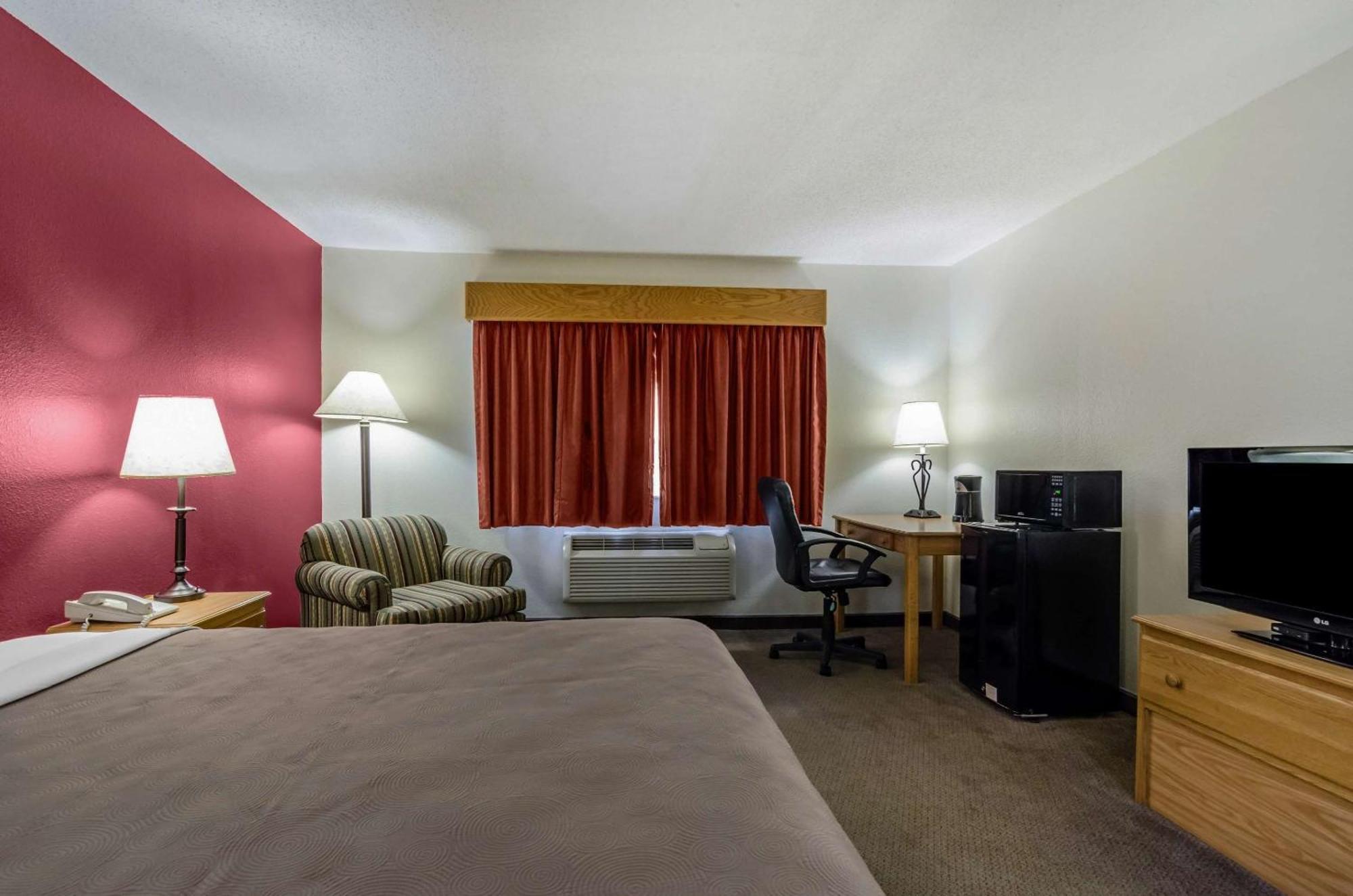 Rodeway Inn Hesston Zewnętrze zdjęcie