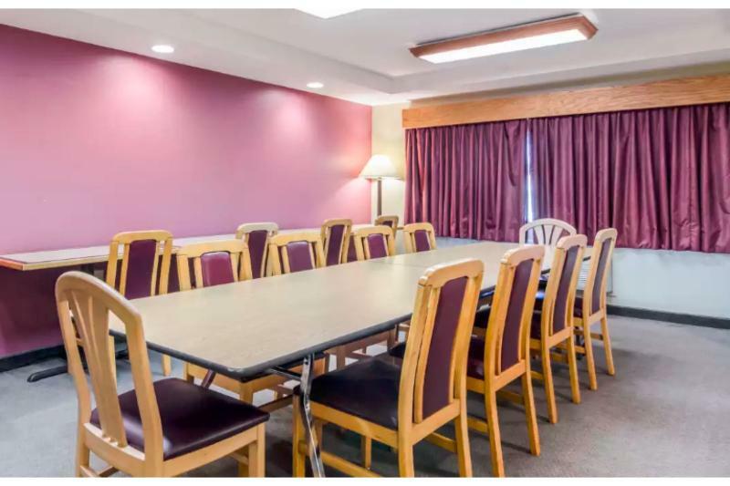 Rodeway Inn Hesston Zewnętrze zdjęcie